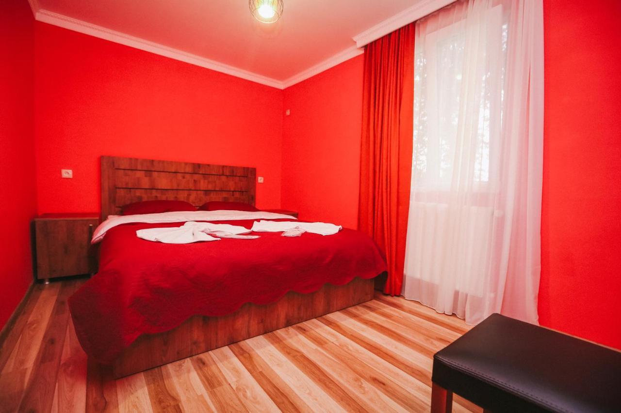 Bebo&Babu Guest House Kutaisi Bagian luar foto