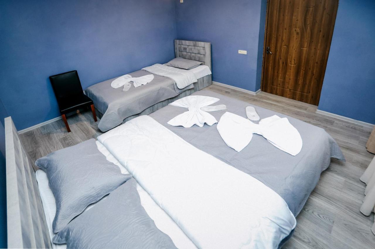 Bebo&Babu Guest House Kutaisi Bagian luar foto