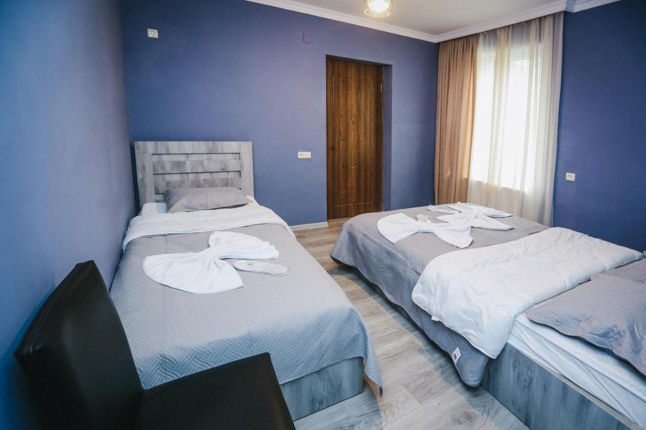 Bebo&Babu Guest House Kutaisi Bagian luar foto